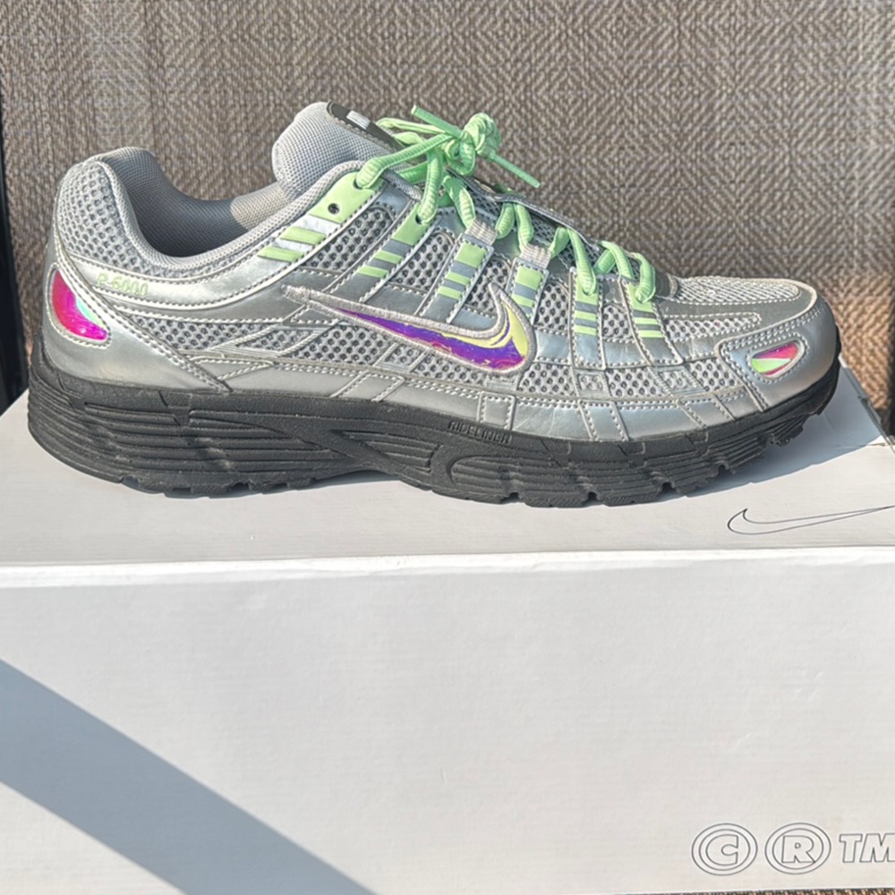 Nike Gray and Pink Sneakers with Modern Athletic Design
